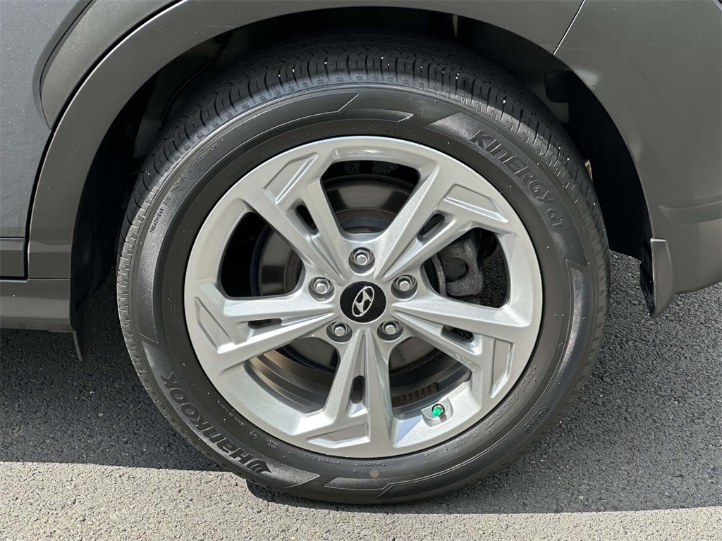 2022 Hyundai Kona SEL photo 11