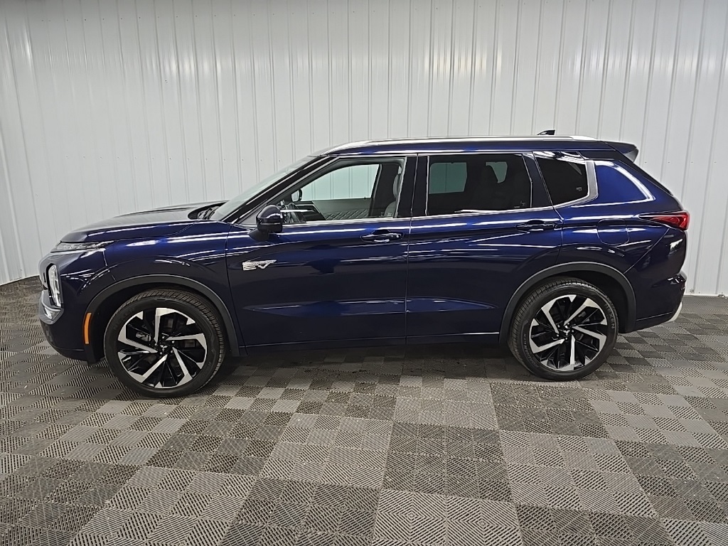 2023 Mitsubishi Outlander PHEV SEL photo 5