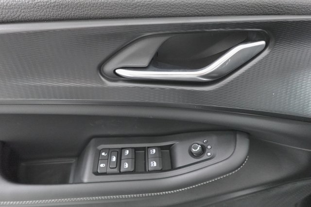 2025 Jeep Grand Cherokee Laredo photo 9