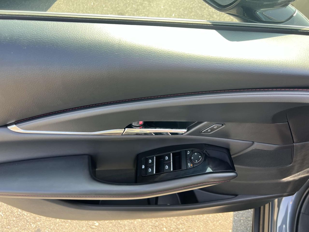 2022 Mazda CX-30 Carbon photo 13