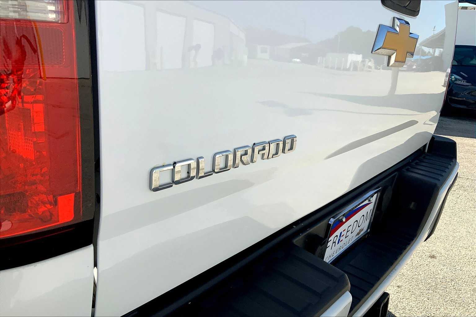 2015 Chevrolet Colorado Base photo 9