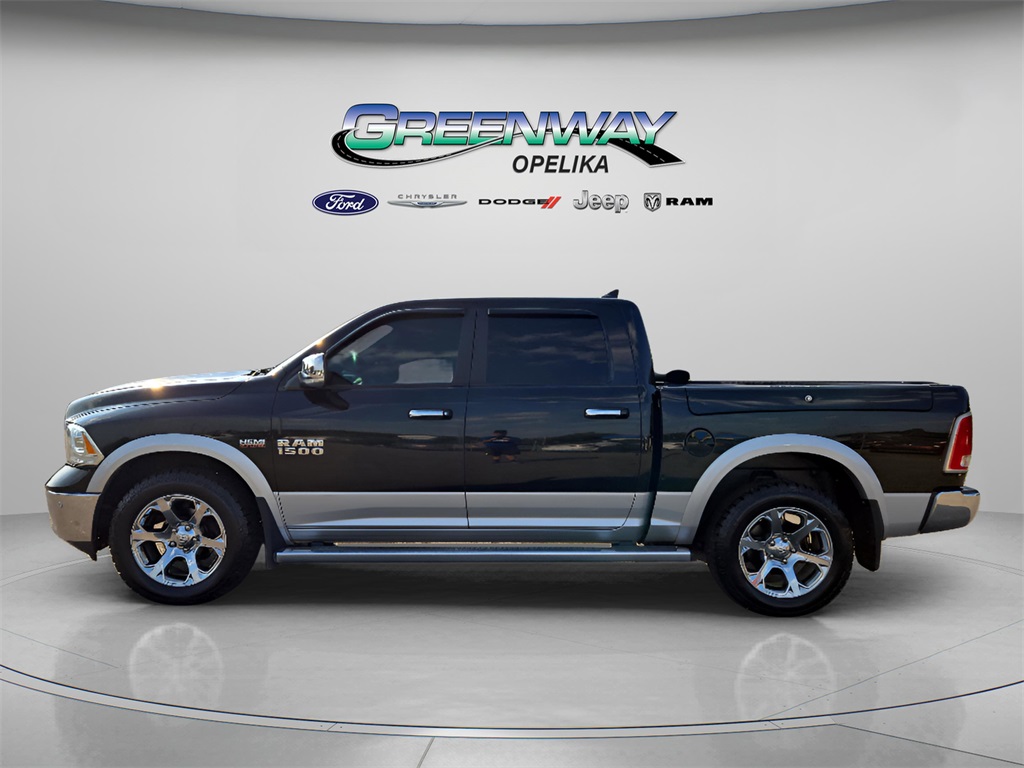 2017 Ram 1500 Laramie photo 4