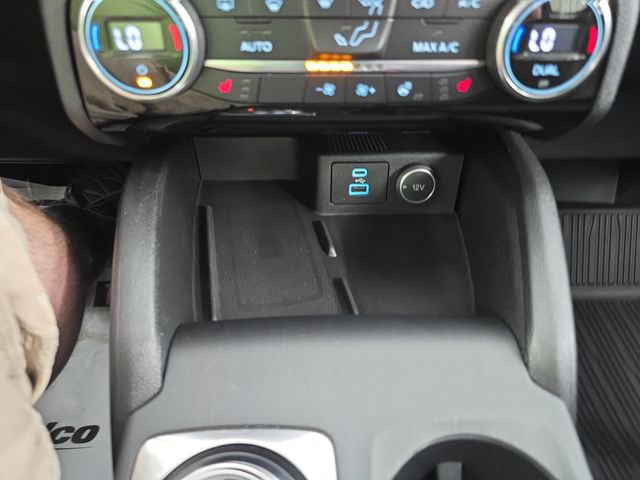 2021 Ford Escape SEL photo 21