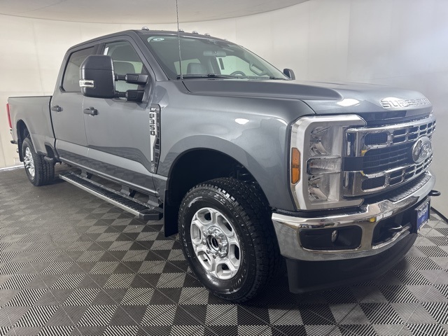 2026 Ford F-350 Super Duty XLT's photo