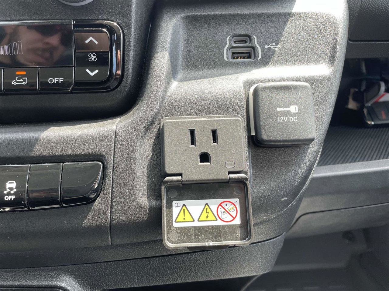 2025 Ram ProMaster 1500 photo 19