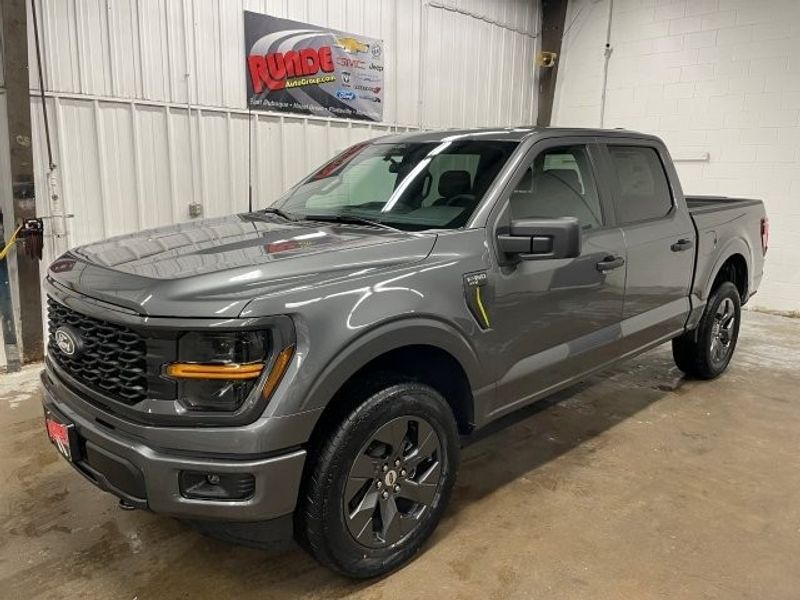 2025 Ford F-150 STX's photo