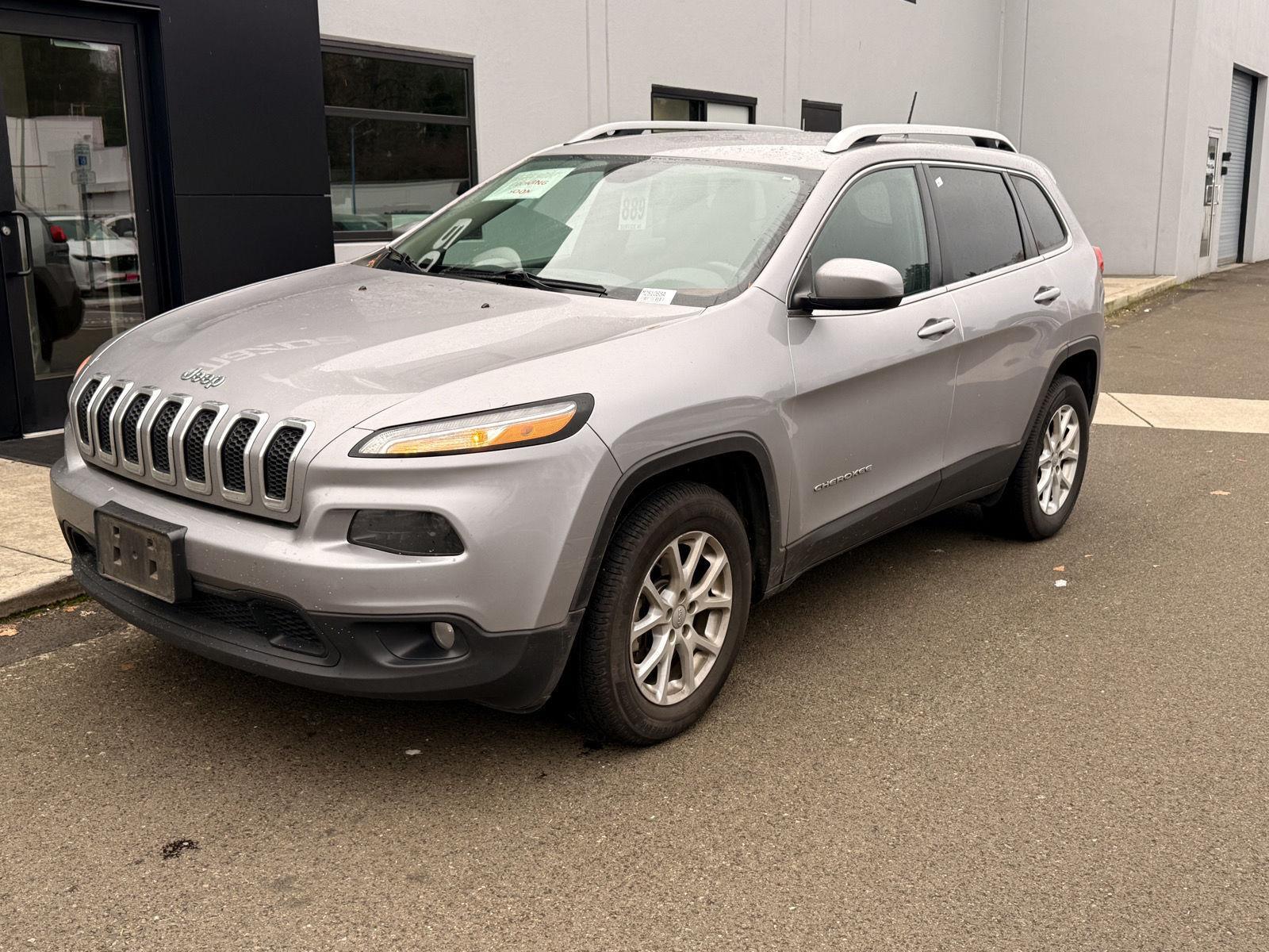 2018 Jeep Cherokee Latitude photo 2