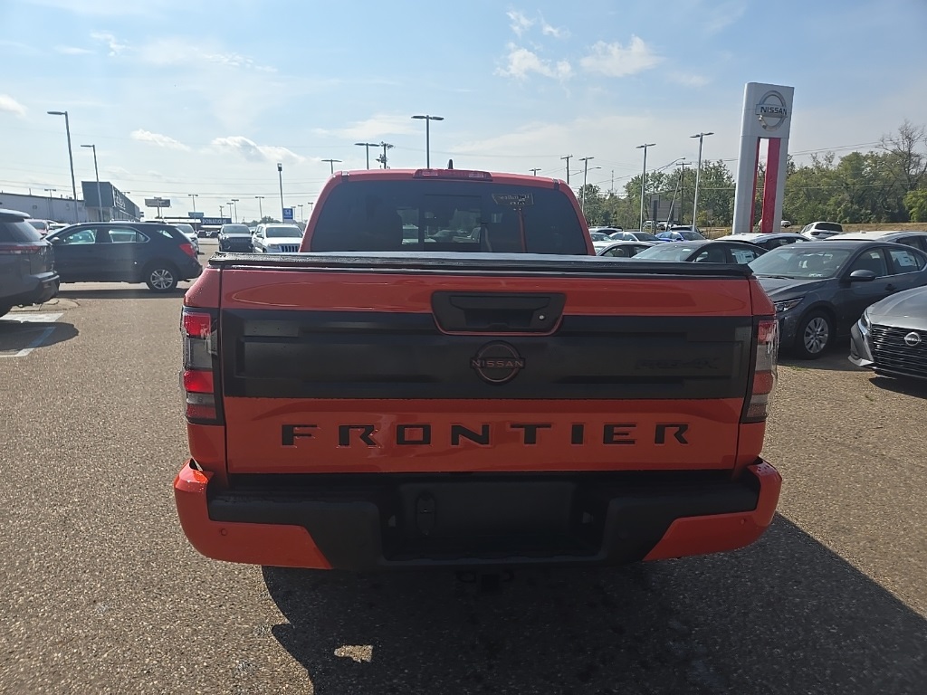2026 Nissan Frontier Crew Cab PRO-4X photo 3