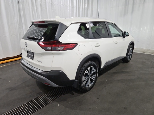 2023 Nissan Rogue SV photo 2
