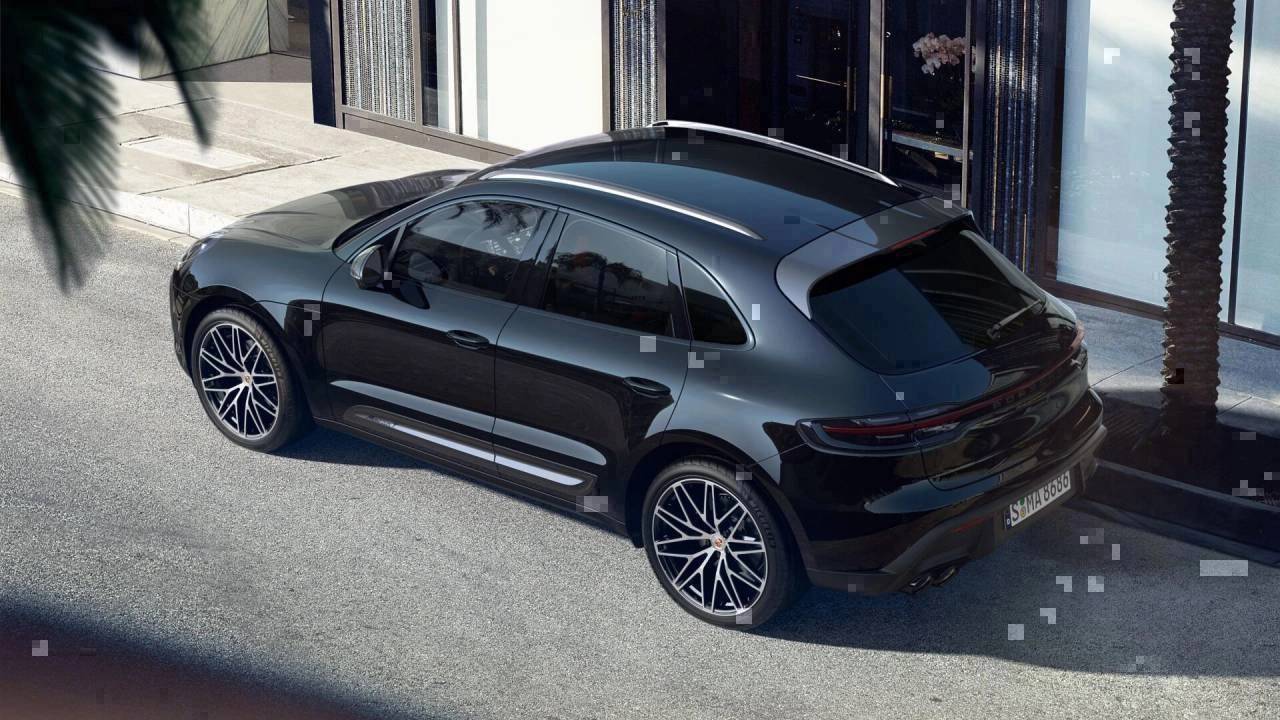 2025 Porsche Macan T photo 4