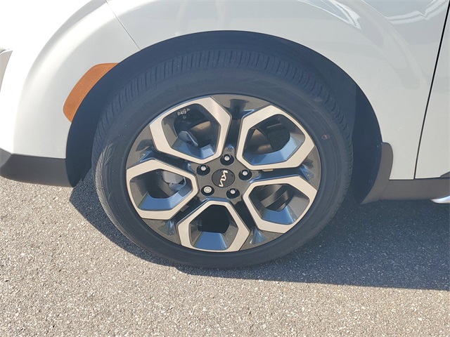 2025 Kia Soul EX photo 4