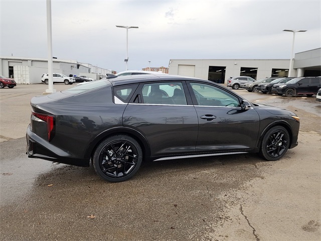 2025 Kia K4 GT-Line Turbo photo 2