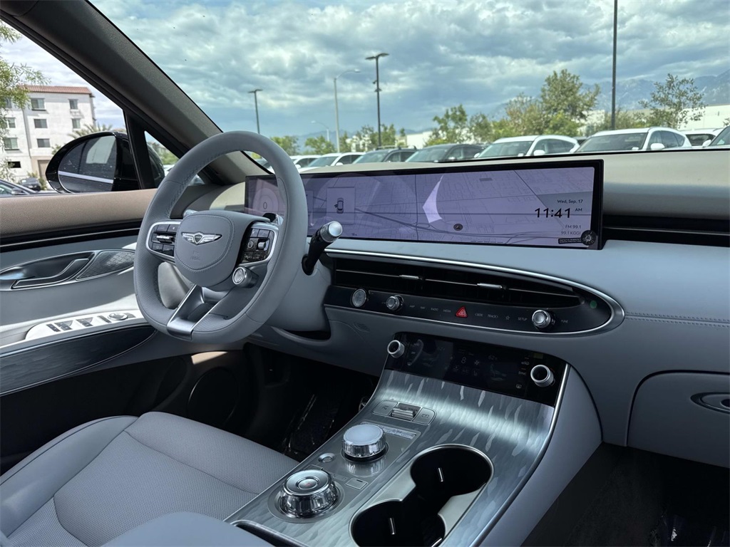 2026 Genesis Electrified GV70 Advanced photo 7