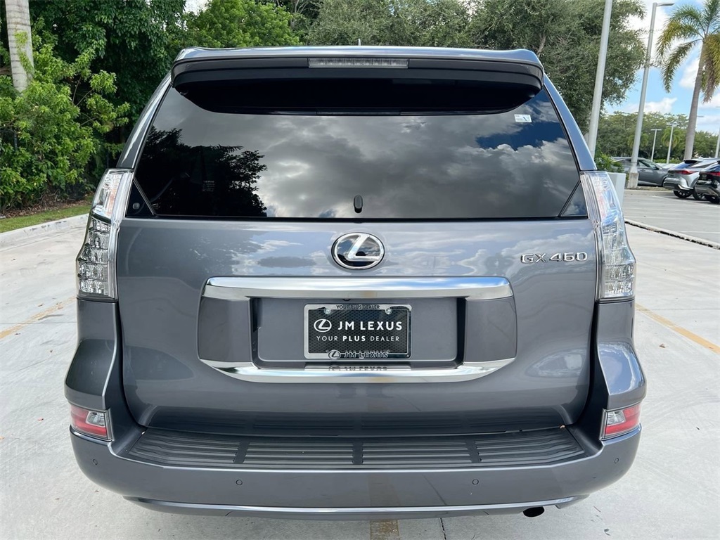 2022 Lexus GX 460 Luxury photo 4