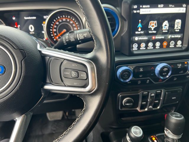 2020 Jeep Wrangler Unlimited Sahara photo 12