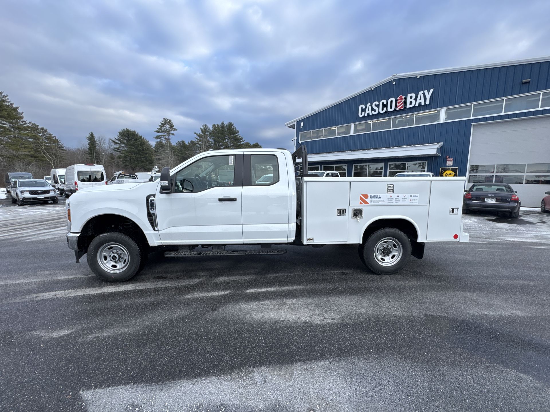 2026 Ford F-250 Super Duty XL's photo