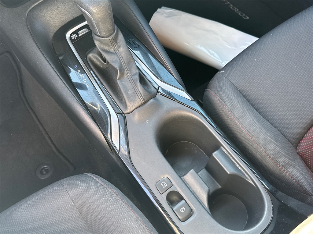 2023 Toyota Corolla SE photo 31