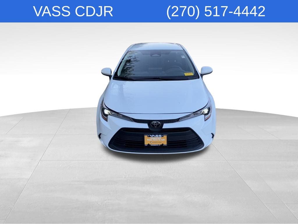 2024 Toyota Corolla LE photo 2