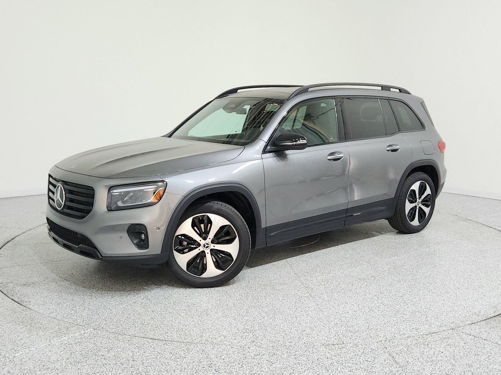 2026 Mercedes-Benz GLB GLB 250's photo