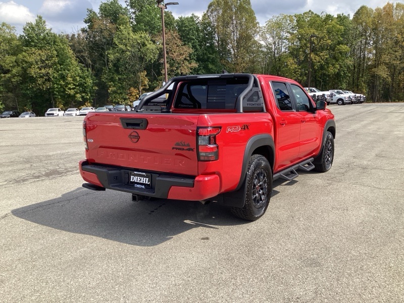 2024 Nissan Frontier PRO-4X Crew Cab photo 4