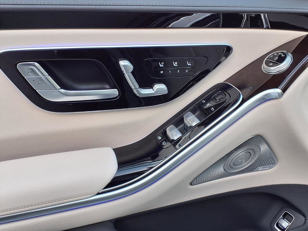 2026 Mercedes Benz S 500 4MATIC photo 12