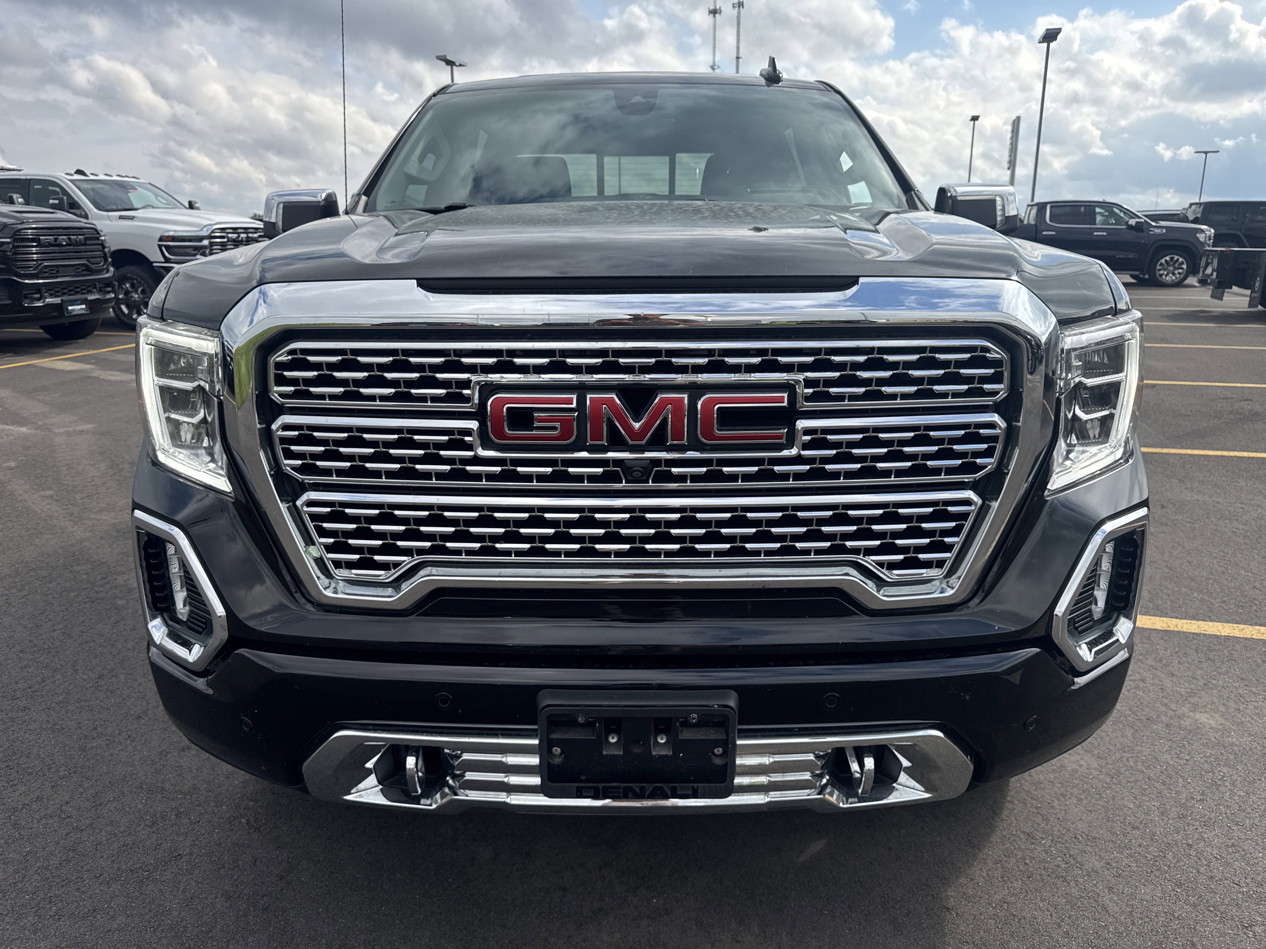 Used 2021 GMC Sierra 1500 Denali with VIN 3GTU9FEL8MG373981 for sale in Saint Charles, Minnesota