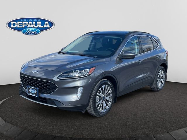 2022 Ford Escape Titanium's photo