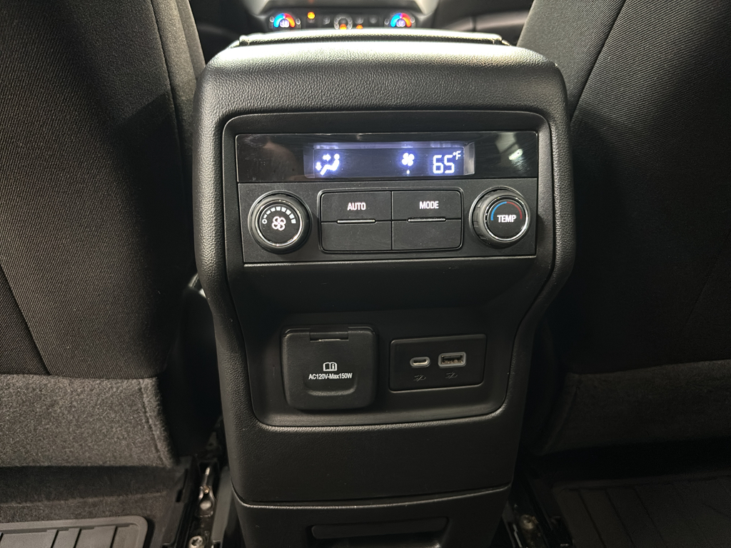 2023 Gmc Acadia SLE photo 22