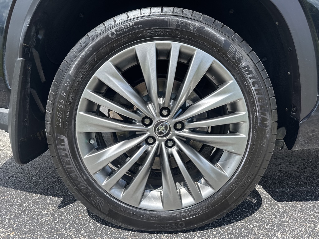 2020 Toyota Highlander Hybrid Platinum photo 10