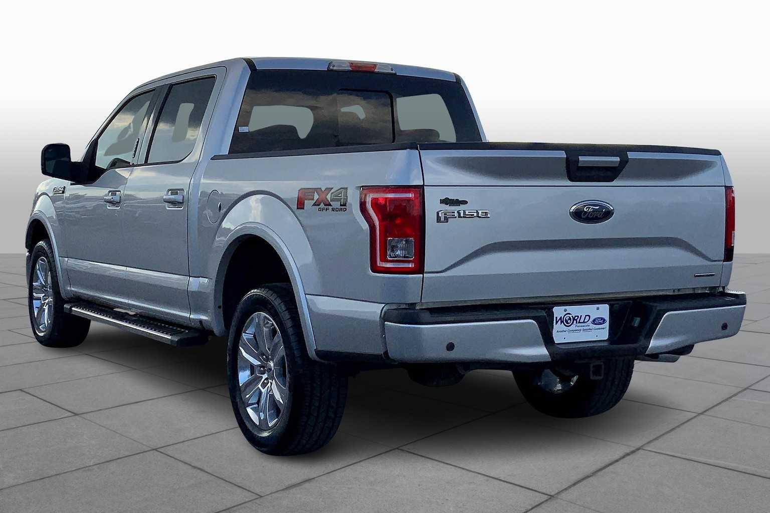 2015 Ford F-150 XLT photo 11