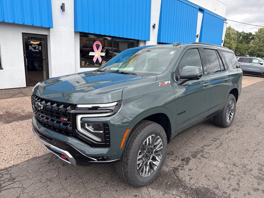 2025 Chevrolet Tahoe Z71 photo 2