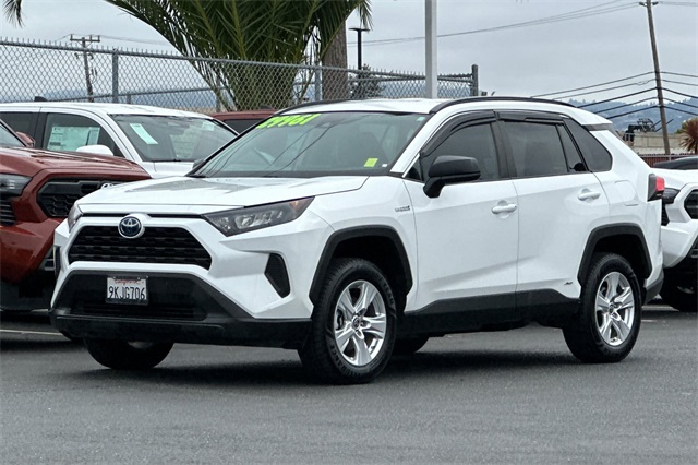 2021 Toyota RAV4 Hybrid LE photo 8
