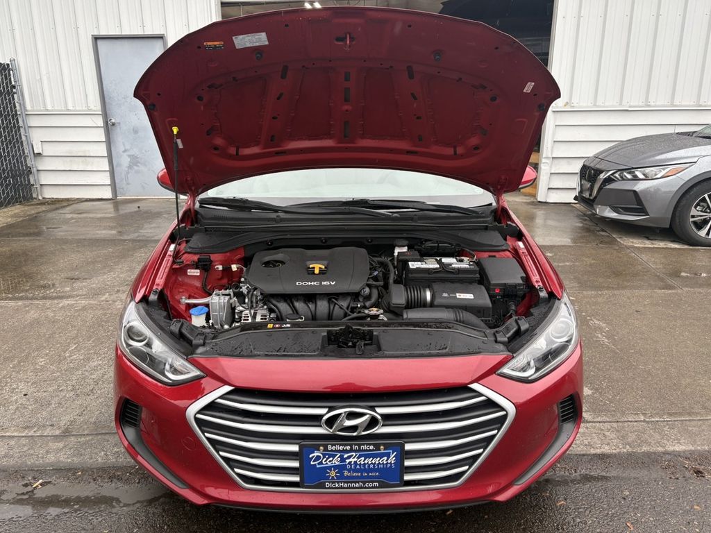 2017 Hyundai Elantra SE photo 4