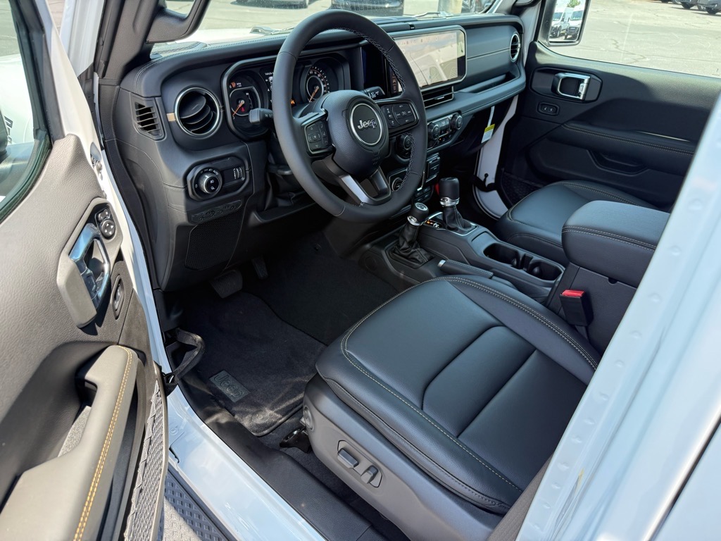 2025 Jeep Gladiator Sport photo 4