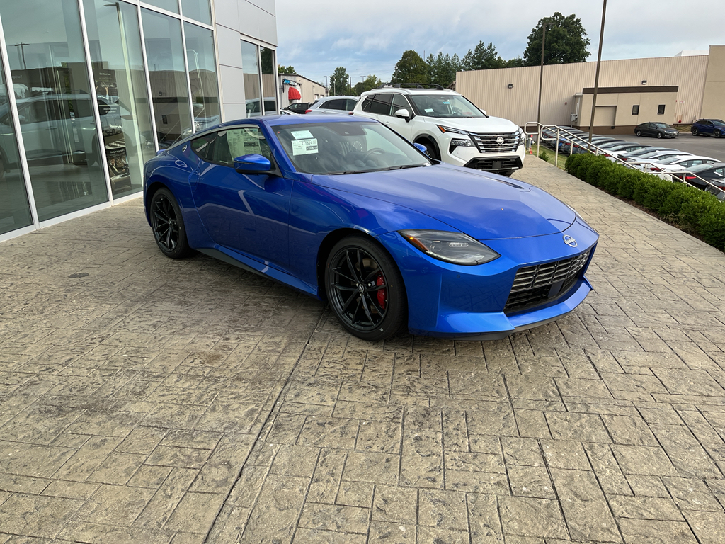 2025 Nissan Z Performance photo 2