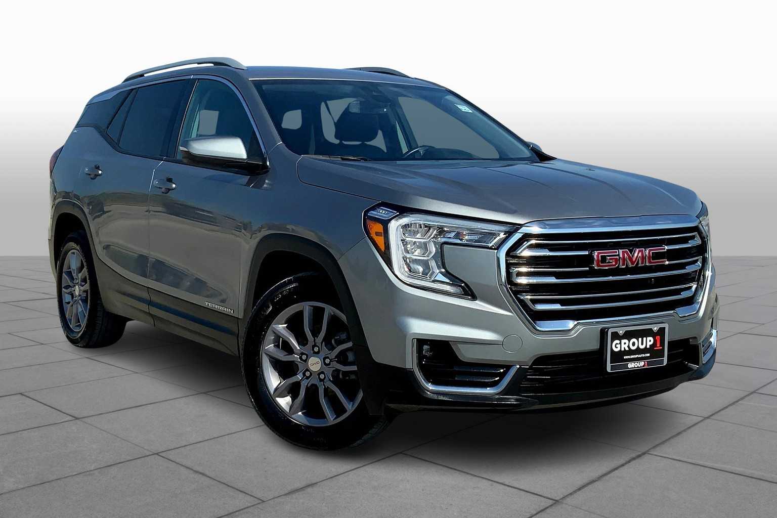 2024 Gmc Terrain SLT photo 2