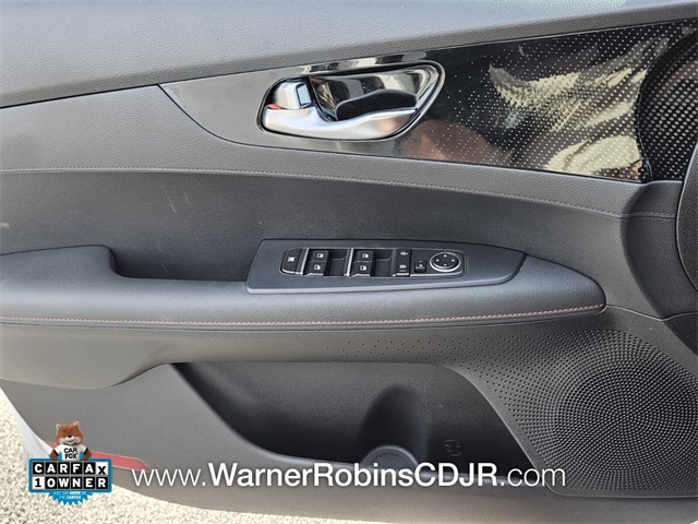 2023 Kia Forte GT photo 30