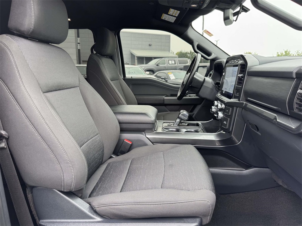 2023 Ford F-150 XLT photo 14