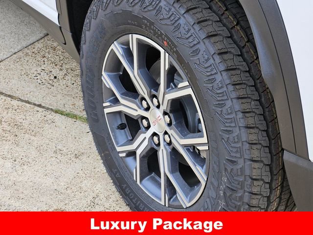 2026 Gmc Acadia AT4 photo 8