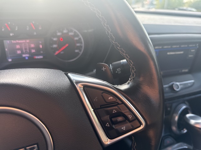 2019 Chevrolet Camaro 1LT photo 12