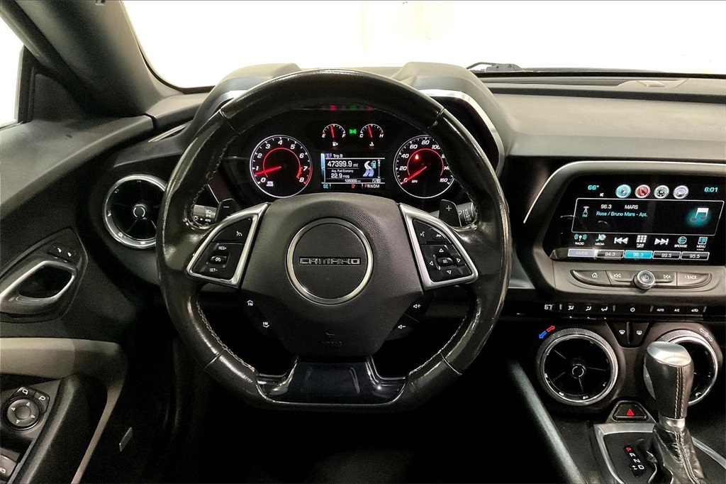 2018 Chevrolet Camaro 1LT photo 4