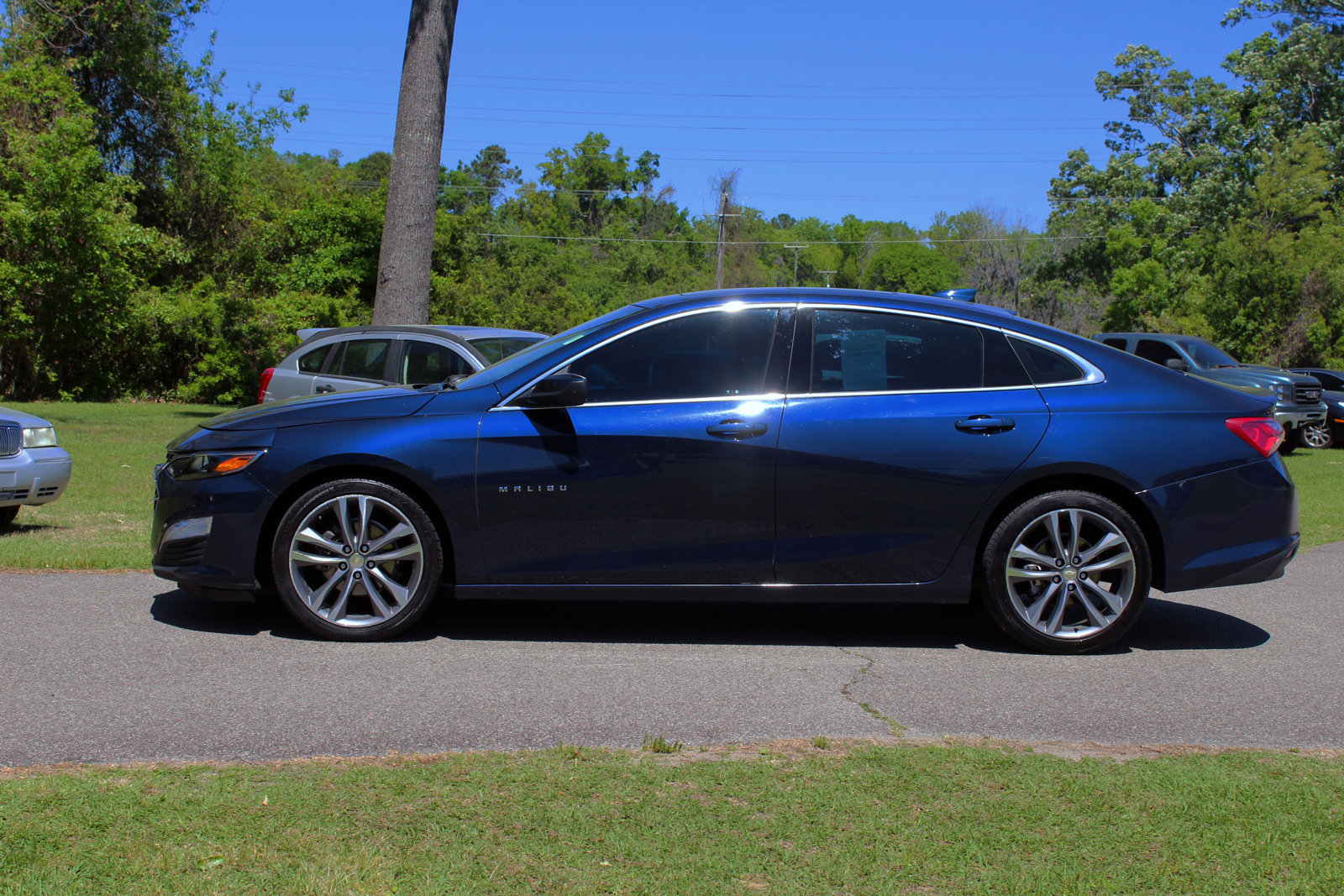 PreOwned 2022 Chevrolet Malibu LT 4D Sedan in Beaufort 15138P
