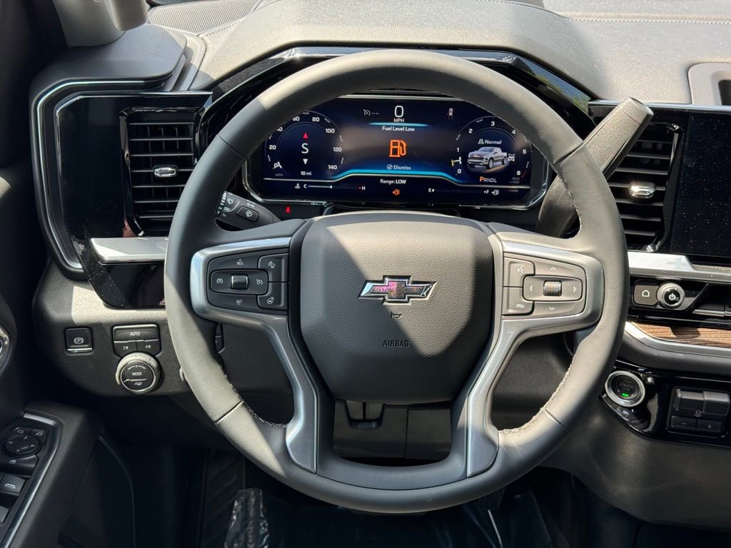 2025 Chevrolet Silverado 1500 RST photo 15