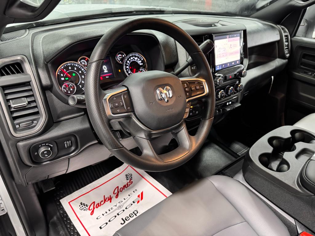 2025 Ram 2500 Tradesman photo 37