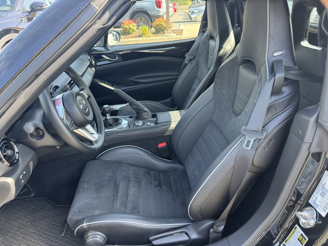 2024 Mazda MX-5 Miata Miata RF photo 2