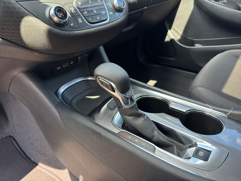 2023 Chevrolet Malibu 1LT photo 14