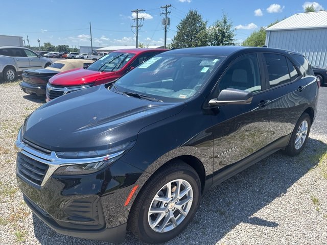 2023 Chevrolet Equinox LS photo 3