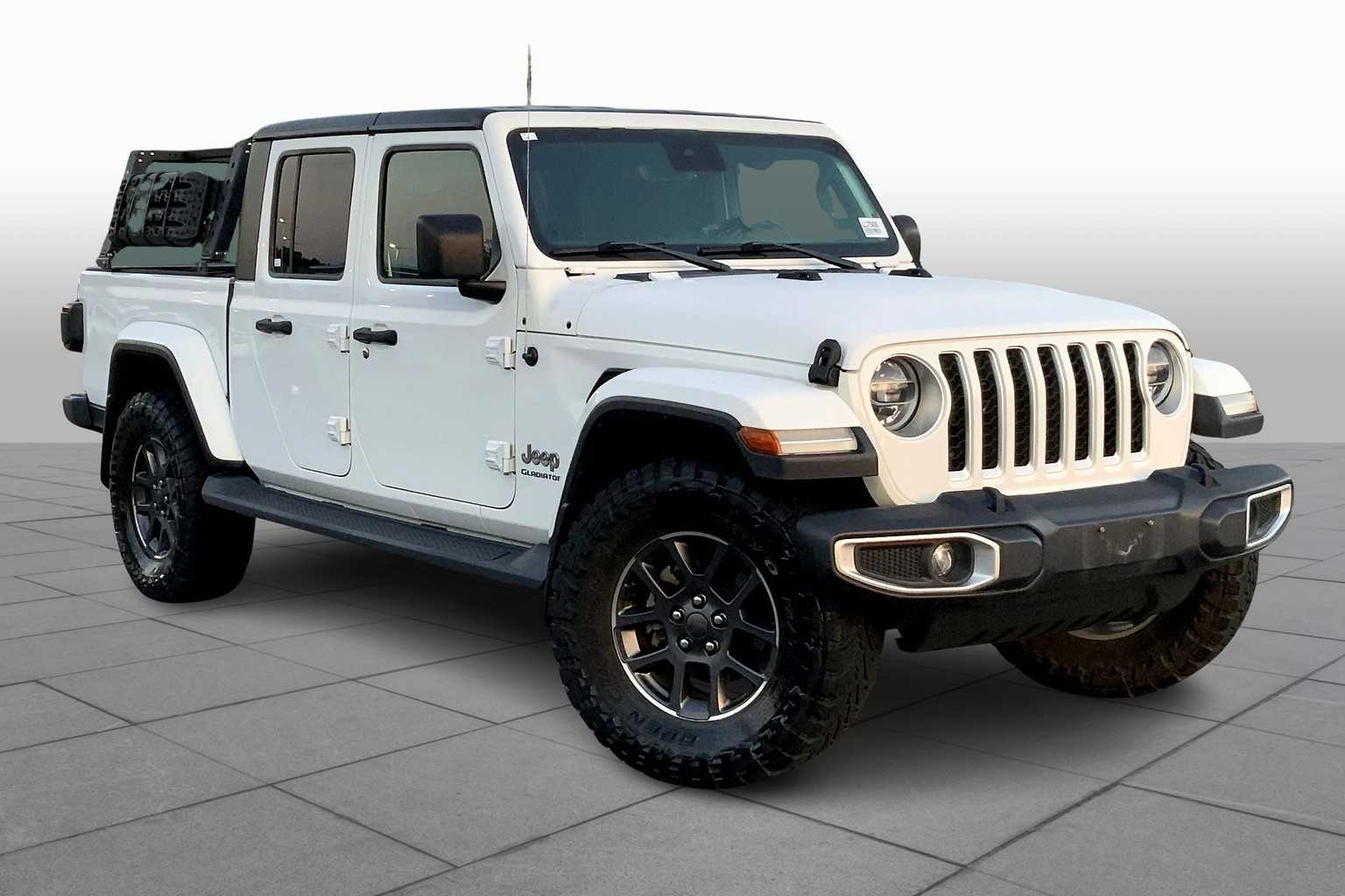 2020 Jeep Gladiator Overland photo 2