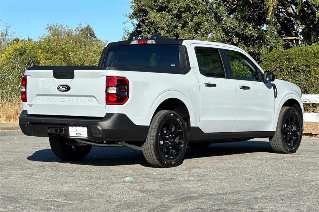 2025 Ford Maverick XLT photo 2