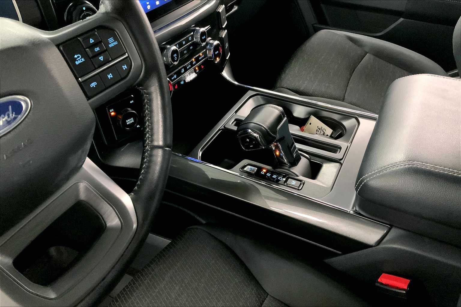 2022 Ford F-150 XLT photo 14